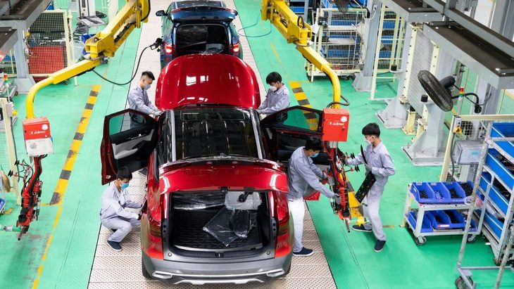 Bộ Tài chính kiến nghị cân nhắc giảm 50% phí trước bạ ô tô trong nước- Ảnh 1. Bộ Tài chính kiến nghị không giảm 50% phí trước bạ ô tô trong nước - Ảnh: HỮU HẠNH