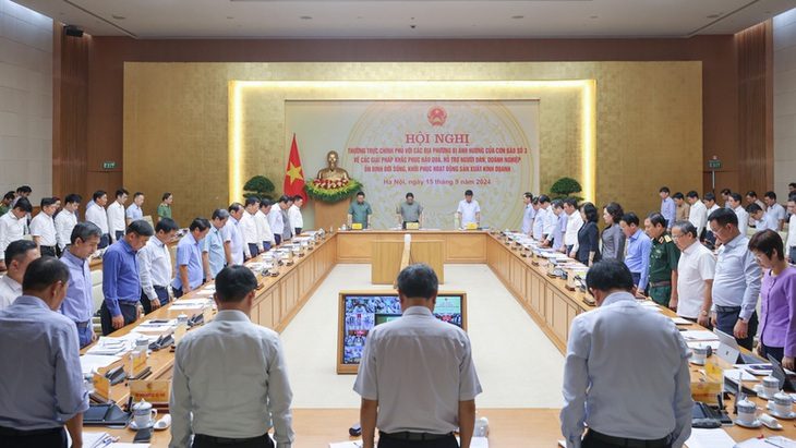 img9412-1726364473747931987979-17263665309891199697747 Chính phủ họp khôi phục sau bão lũ: 'Làm việc vì tình dân tộc, nghĩa đồng bào' - Ảnh 1.