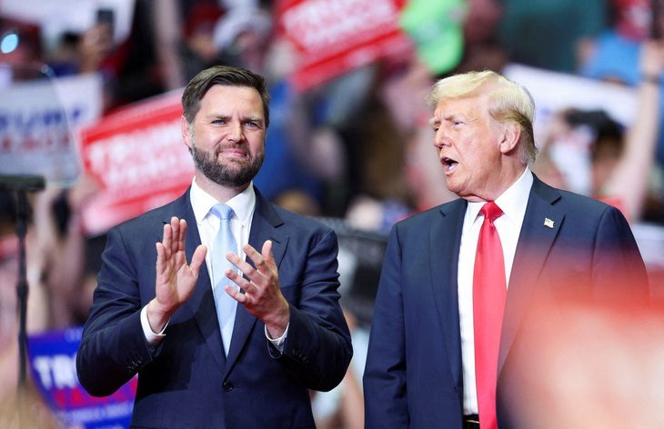 trump-va-pho-tuong-17297280069601810420144 Bầu cử Mỹ 2024: Đảng Cộng hòa được dự báo có thể kiểm soát Thượng viện - Ảnh 1.